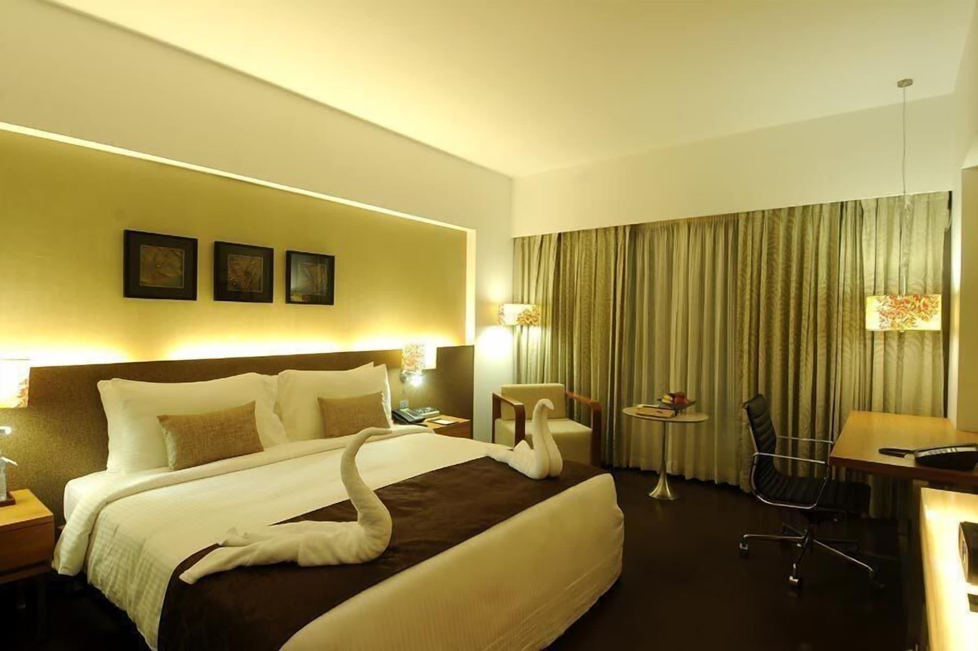 Fortune Select Sg Highway, Ahmedabad - Member Itc Hotels' Group Εξωτερικό φωτογραφία