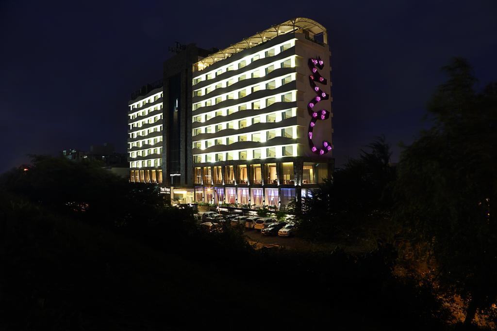 Fortune Select Sg Highway, Ahmedabad - Member Itc Hotels' Group Εξωτερικό φωτογραφία