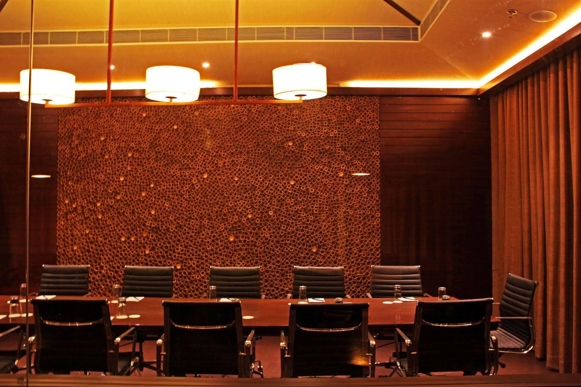 Fortune Select Sg Highway, Ahmedabad - Member Itc Hotels' Group Εξωτερικό φωτογραφία