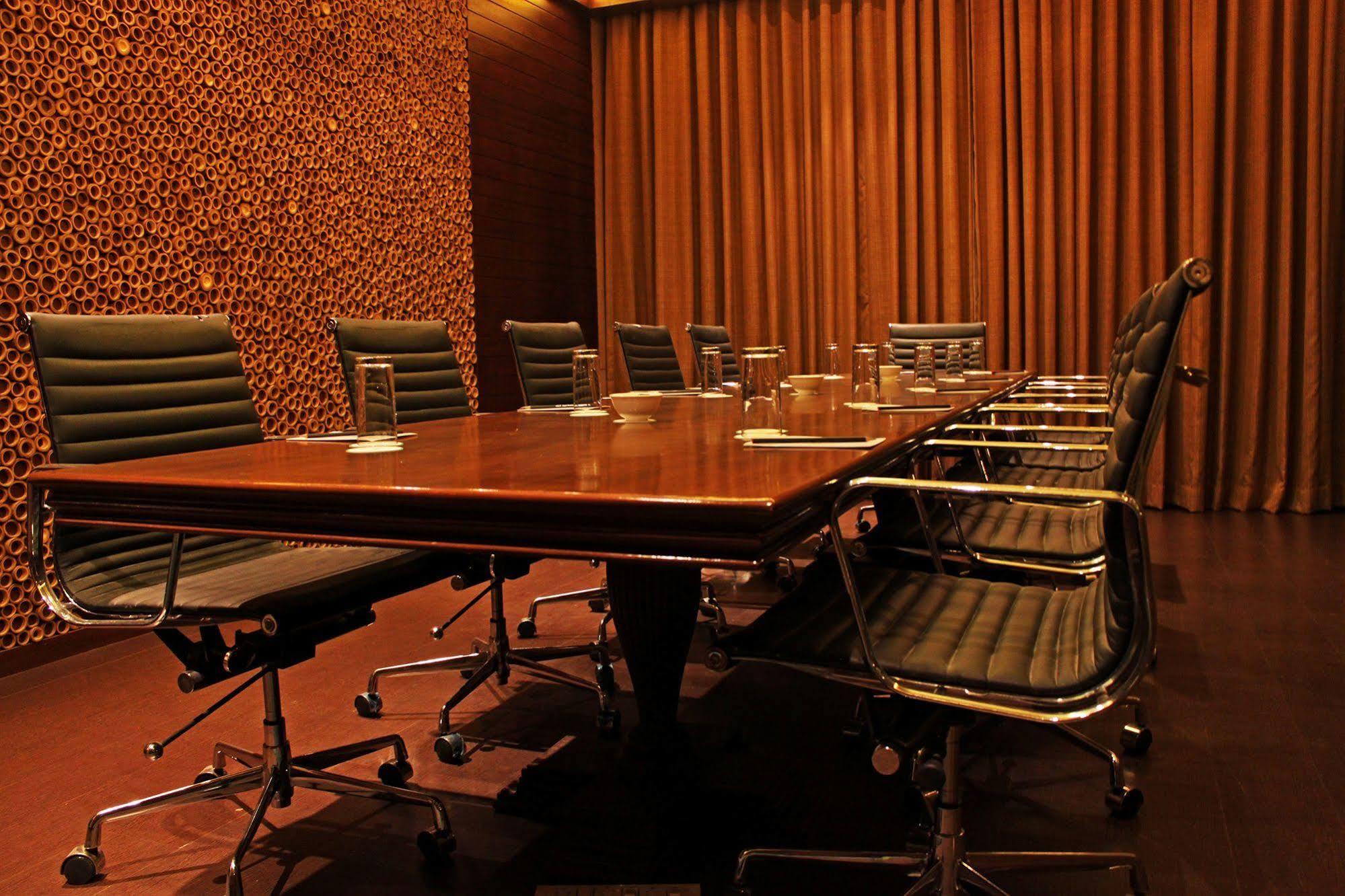 Fortune Select Sg Highway, Ahmedabad - Member Itc Hotels' Group Εξωτερικό φωτογραφία